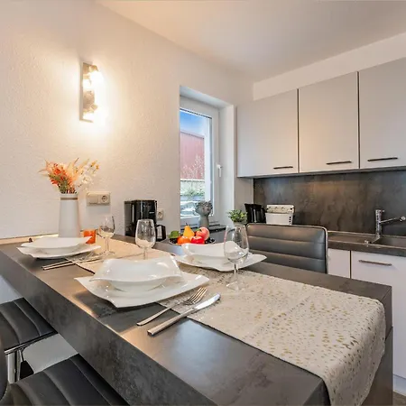 Апартаменты Ole Fh Ole Kleines Gartenappartement *